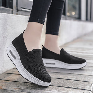 🌞Summer Funny Big Sale 30% Off -Summer fly-knit mesh thick-soled ladies Sneakers